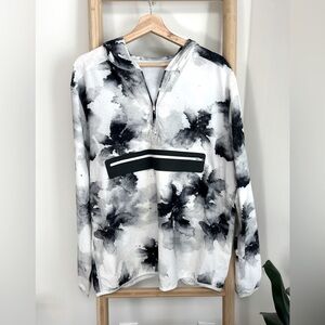 Lululemon Lightweight 1/4 zip